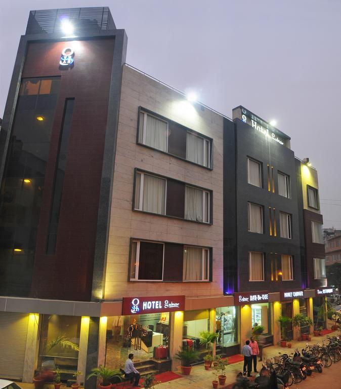 Hotel Gulnar Нью-Дели Экстерьер фото